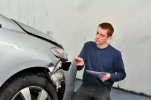 Autorecht: Autounfall Schadensregulierung