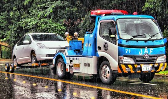 Verkehrsunfall – Erstattungsfähige Abschleppkosten