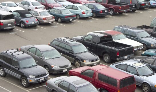 Verkehrssicherungspflicht Parkplatzbetreiber – unzureichende Länge eines Parkplatzes