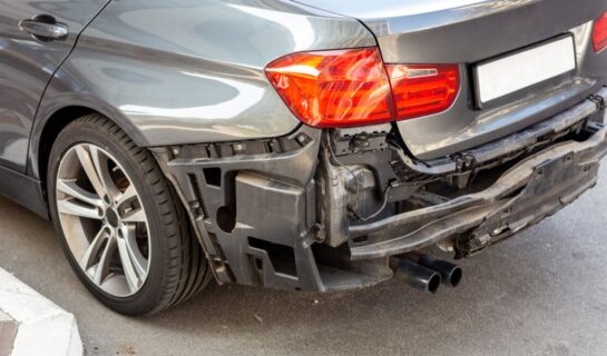 Verkehrsunfall – Kein Referenzwerkstattverweis bei Reparatur in markengebundener Fachwerkstatt bis zum Unfallzeitpunkt