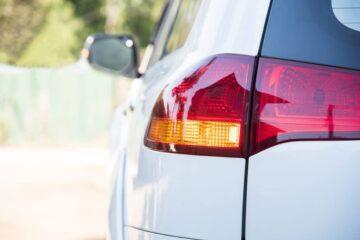 Verkehrsunfall – Irreführendes Blinken des Vorfahrtberechtigten – Mithaftung