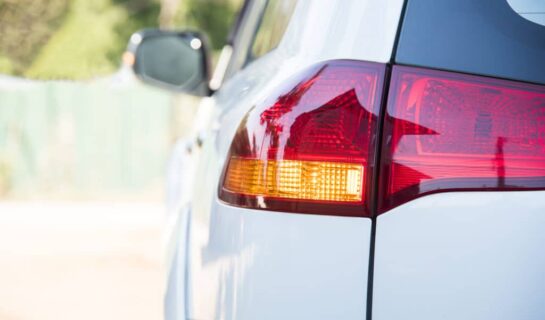 Verkehrsunfall – Irreführendes Blinken des Vorfahrtberechtigten – Mithaftung