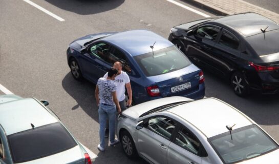 Verkehrsunfall unter Arbeitskollegen – gilt der Haftungsausschluss nach §§ 104ff. SGB VII?