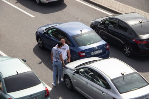Verkehrsunfall unter Arbeitskollegen – gilt der Haftungsausschluss nach §§ 104ff. SGB VII?